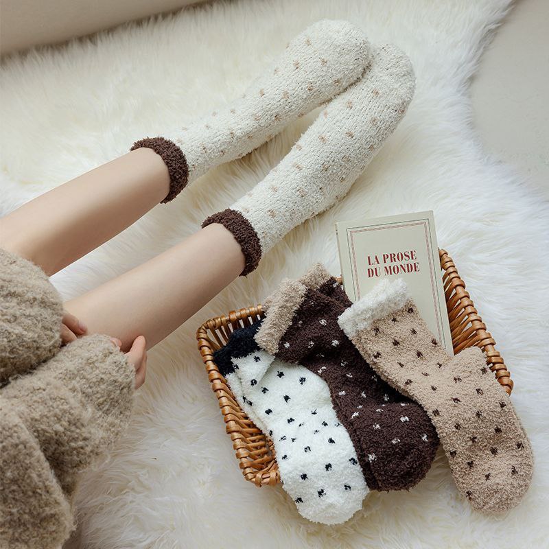 جوراب زنانه بوکله خالخالی